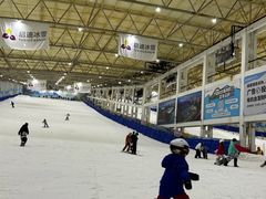 -乔波室内滑雪场