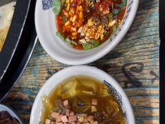 -重庆川渝肥妹火锅