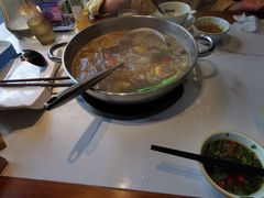 -乡土黄·鲜牛肉火锅·小龙虾(兴业街店)