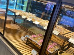 面包甜点陈列柜-天母蓝鸟烘焙·蛋糕·下午茶(时代城广场店)