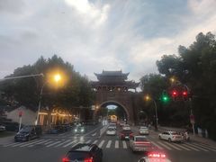 -万松园美食街