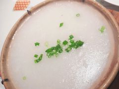 -新大咀港式茶餐厅(宝山万达店)