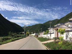 -官滩沟风景区