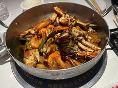 -七欣天香辣蟹火锅(闵行浦江欢乐颂店)