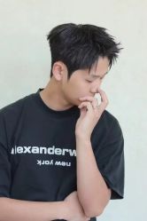 -查尔曼男士理发馆