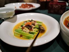 -荷风细雨·中国茶宴(世纪大道店)
