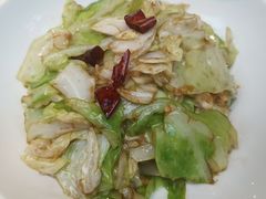-阿瓦山寨·湘菜现炒·剁椒鱼头王(咸阳总店)