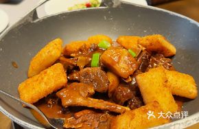 Braised Old Goose with Crispy Rice Cake