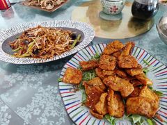 -天天向上素食餐厅(五台山店)