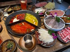 -巴卤社老火锅(财富店)