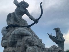 -巴陵广场