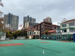 -上海戏剧学院附属高级中学
