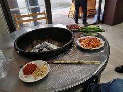 -小辣椒汤锅烧烤(温泉南街店)