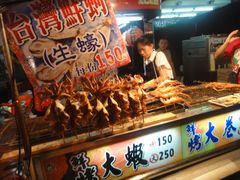 -六合夜市