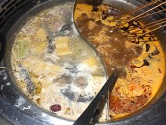 -渝悦花田·大骨火锅(尚贤居店)