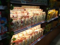 -三只松鼠生活馆(芜湖弋江金鹰店)