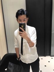 -HAIR CORNER