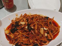 -辛香味烧鱼馆·非遗技艺·排骨红烧肉(光谷医药园店)