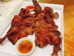 脆皮乳鸽-艳阳天酒店(五里新村店)