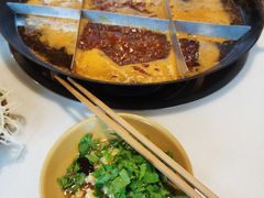 -岗上渣渣老火锅(两路口店)