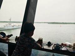 -抱抱地球咖啡馆(国家海洋博物馆店)