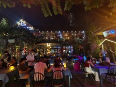 -拾光音乐餐酒吧(告庄星光夜市店)