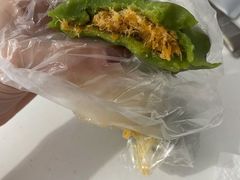 蛋黄肉松青团-沈大成(南京东路店)
