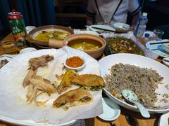 -头上红煨盐鸡·非遗院子餐厅