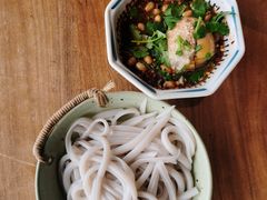 -包整·丝娃娃(甲秀楼景观店)
