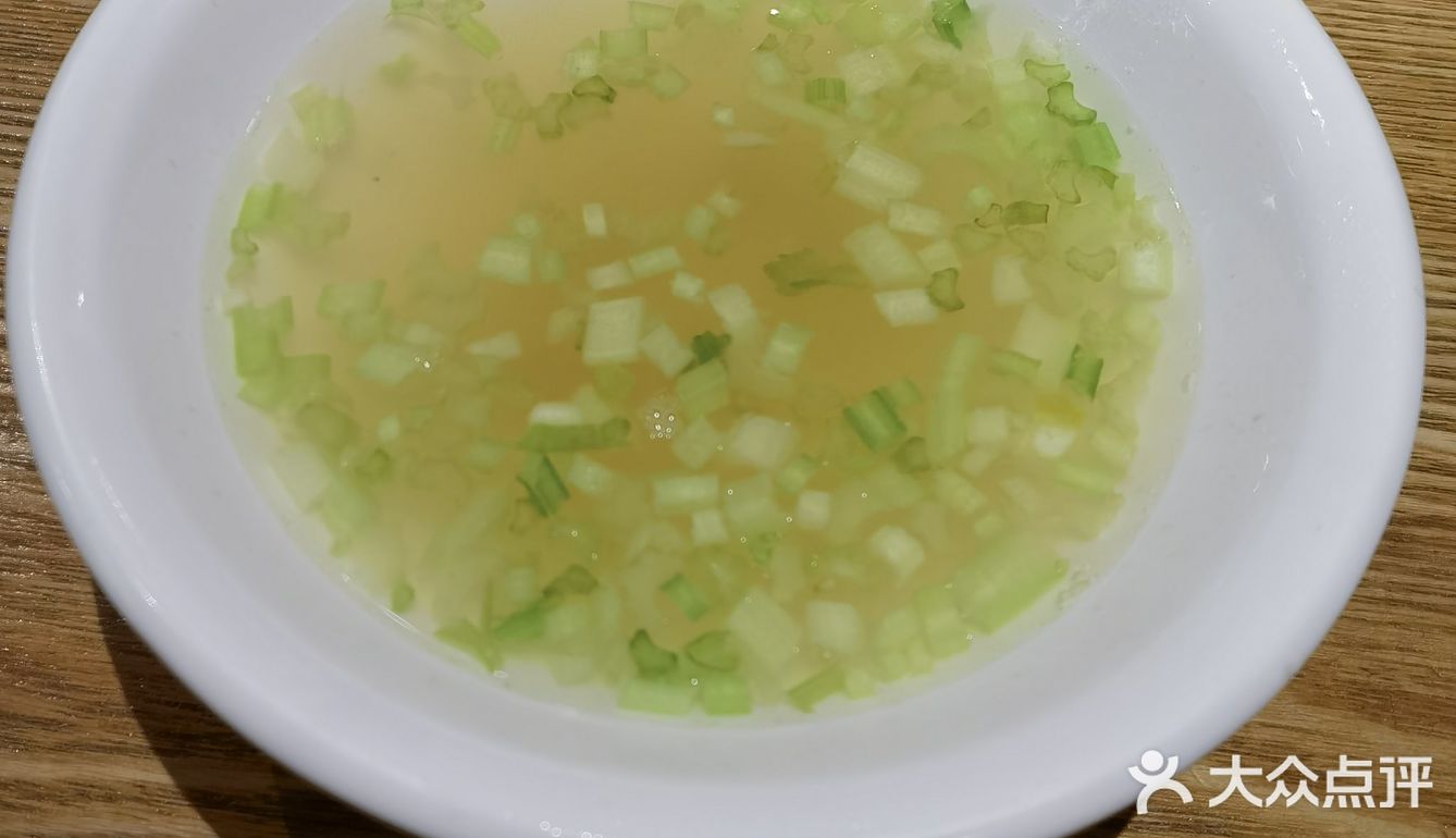 不注意不好找，进去发现店在里面