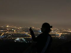 -鬼笑石后山停车场