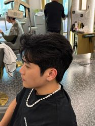 -即型男士理发工作室