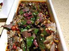 凉拌鲫鱼-铜锣湾·有麝自然香(重庆新天地店)