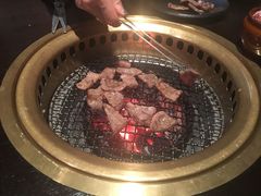 -山川小町·极番烧肉(新地假日广场店)
