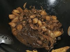 -粘豆包柴火铁锅炖
