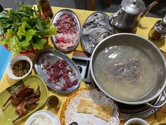 -五洞培记山庄·鲜牛肉火锅