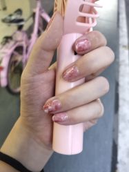 -美斯洛美甲美睫连锁店