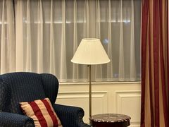 -深圳富苑皇冠假日套房酒店