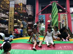 -蒙特利亲子乐园