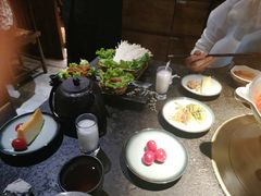 -湊湊火锅·茶憩(新中关购物中心店)