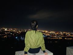 -鬼笑石后山停车场
