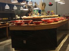 自助取餐区-茅庐川菜