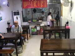 大堂-旺泉餐饮店·清真牛肉面馆