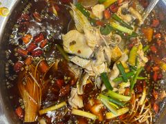 -乡土特色.冷锅鱼.牦牛肉汤锅