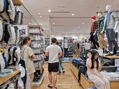 -优衣库(东莞汇一城店)