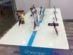 -荣耀授权专卖店(黄浦浙江中路店)