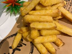 鸭蛋黄焗南瓜-津菜宋记老房子(平山道店)