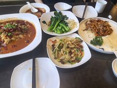 -老牌坊鲁菜名店(聊城美食岛店)