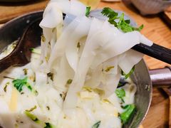 老坛酸菜雪花肥牛手工粉-小满手工粉(上海文峰广场店)
