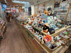 -猫的天空之城概念书店(大学路店)